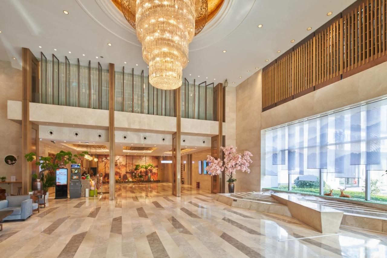 Yueyang Grand Skylight Hotel Exterior photo