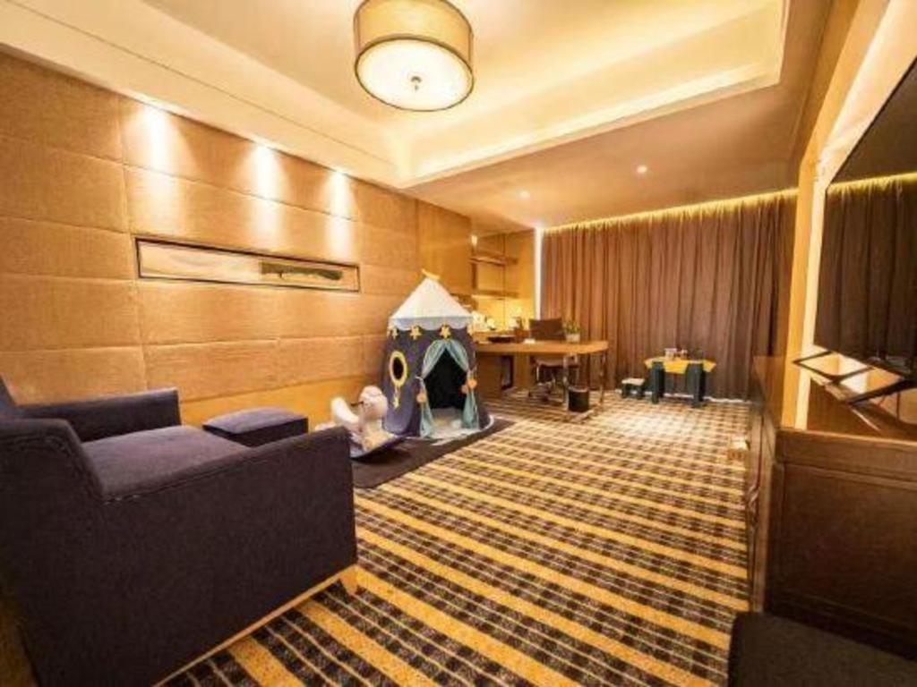 Yueyang Grand Skylight Hotel Exterior photo